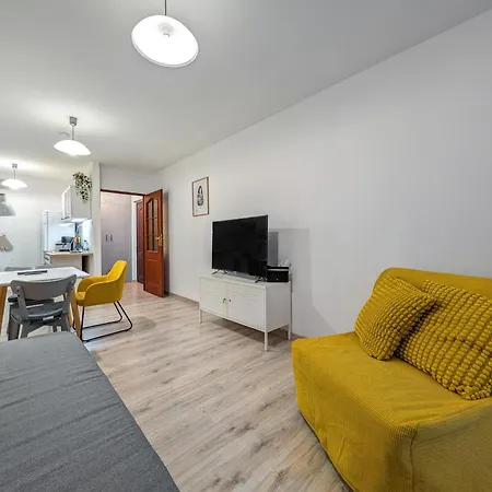 Apartamento Powstańców śląskich Homely By Bookinghost Breslavia