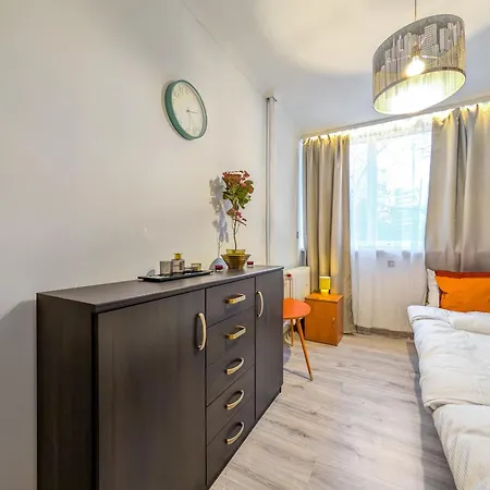Powstańców śląskich Homely By Bookinghost Apartamento *