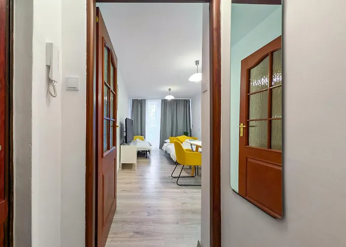 Apartamento Powstańców śląskich Homely By Bookinghost Breslavia