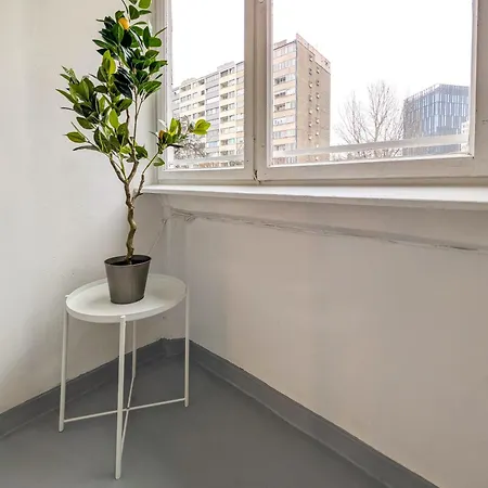 Powstańców śląskich Homely By Bookinghost Apartamento Breslavia