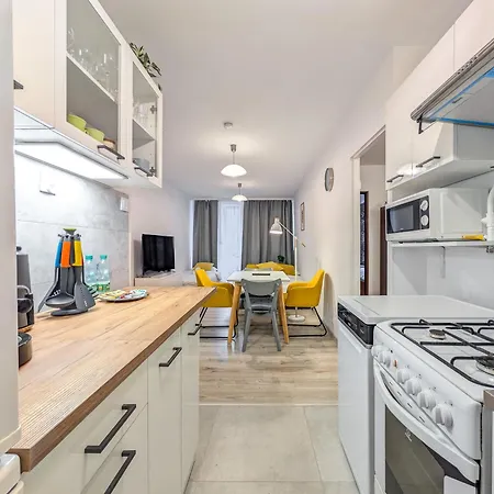 Powstancow Slaskich Homely By Bookinghost * Βρότσλαβ