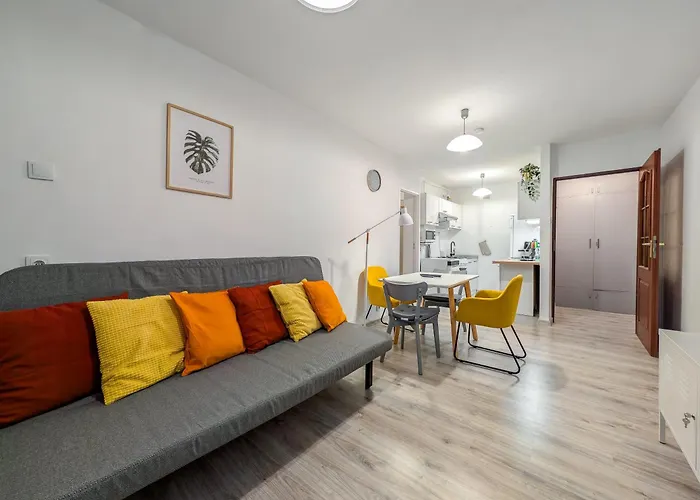 Powstańców śląskich Homely By Bookinghost